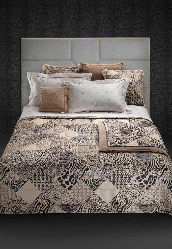 Linge de lit - ROBERTO CAVALLI FW 2021 COLLECTION Parure de lit - ROBERTO CAVALLI HOME LINEN