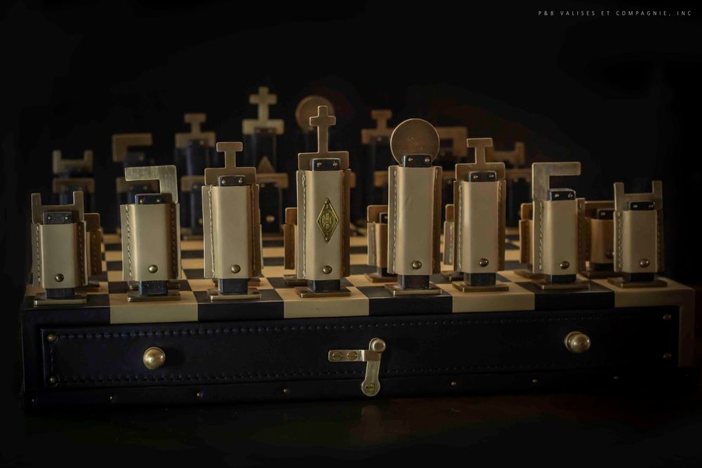 Unique pieces - P&B's Gambit chess set - P&B VALISES
