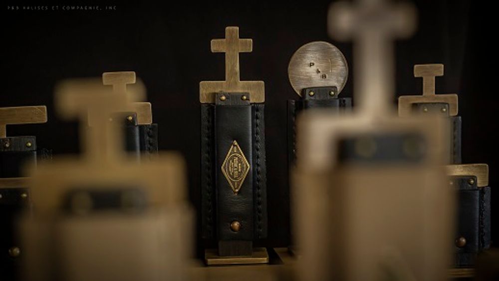 Unique pieces - P&B's Gambit chess set - P&B VALISES