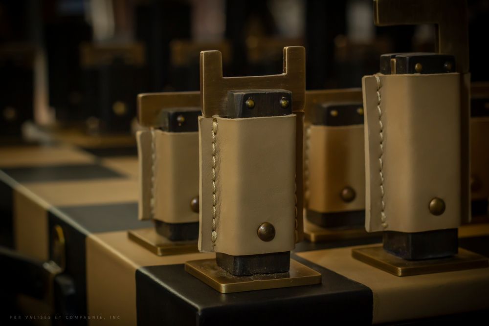 Unique pieces - P&B's Gambit chess set - P&B VALISES