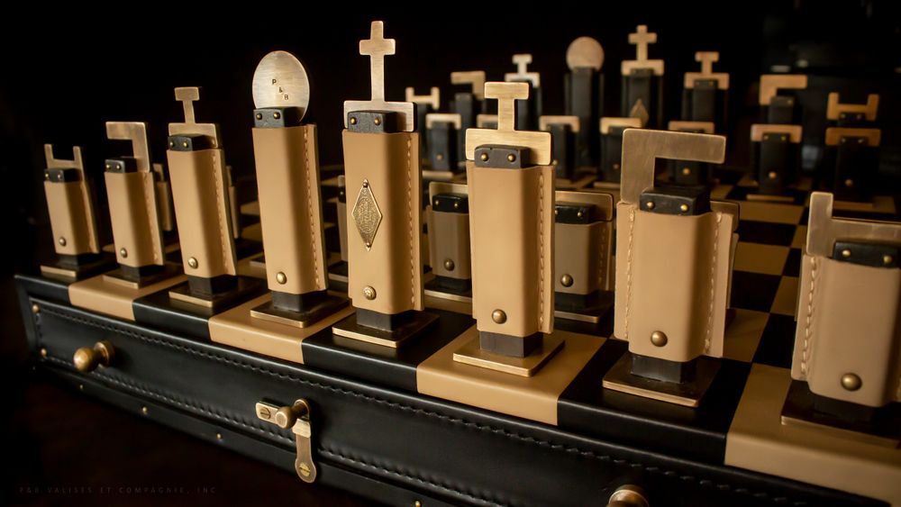 Unique pieces - P&B's Gambit chess set - P&B VALISES
