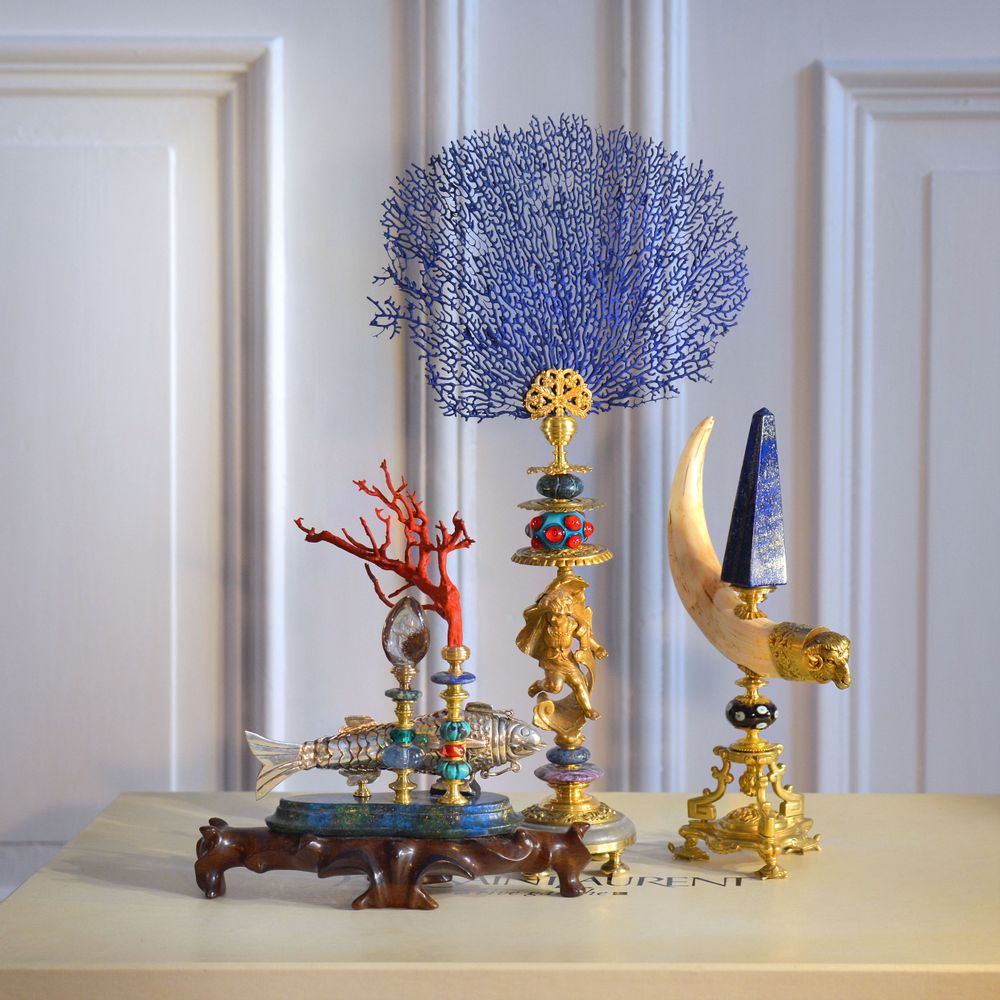 Unique pieces - Unique Art Piece Warthog Tooth, Rock Crystal Obelisk - DUPONT BERLIN