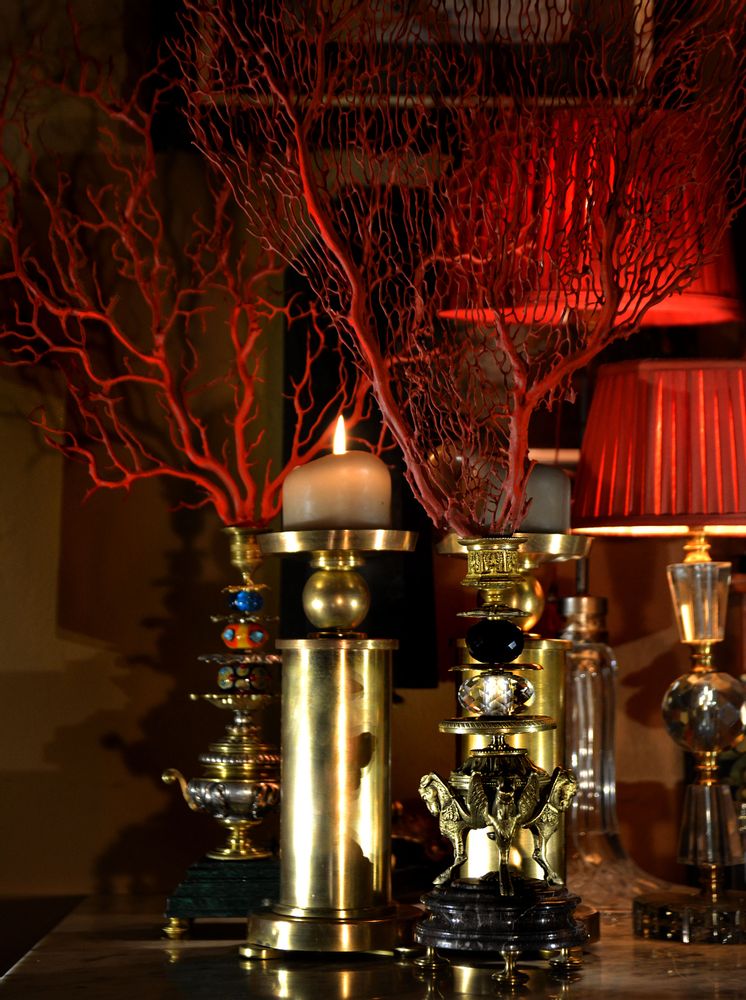 Console table - Gorgonia, red painted assembled on an antique ink pot - DUPONT BERLIN