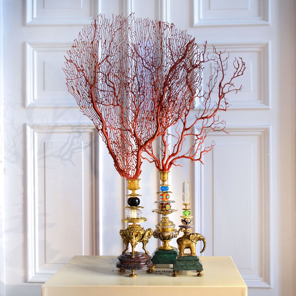 Console table - Gorgonia, red painted assembled on an antique ink pot - DUPONT BERLIN