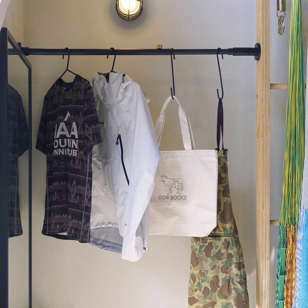 Wardrobe - 014 S Hook L - DRAW A LINE