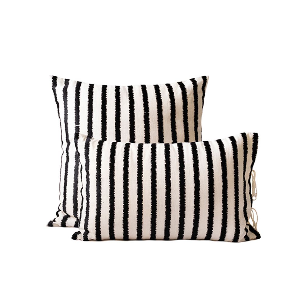 Coussins textile - Housse de coussin brodée LAKEER - NO-MAD
