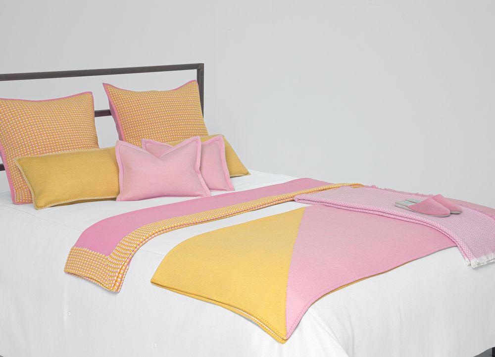 Homewear - Throw "Bic" Yellow&Pink - MASSERANO CASHMERE