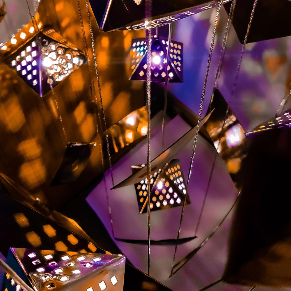 Unique pieces - The Zephyr Chandelier in Enamelled Copper - BAAYA GLOBAL