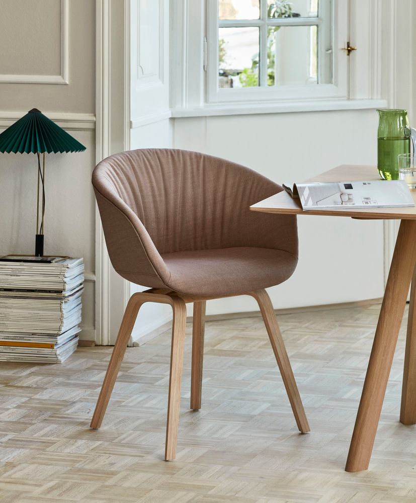 Office seating - Collection About a Chair (AAC) - HAY