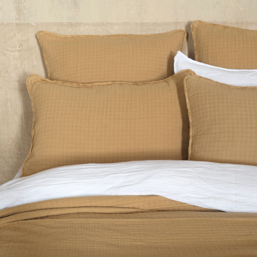 Bed linens - MINORCA CAMEL COTTON GAUZE BEDSPREAD - MAISON D'ÉTÉ