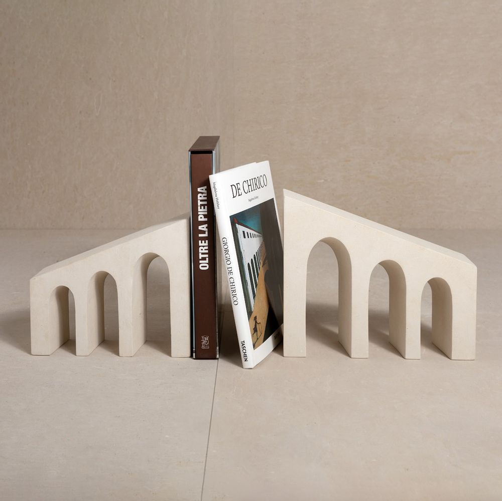 Decorative objects - Metafisica bookends - PIMAR ITALIAN LIMESTONE SPECIALIST
