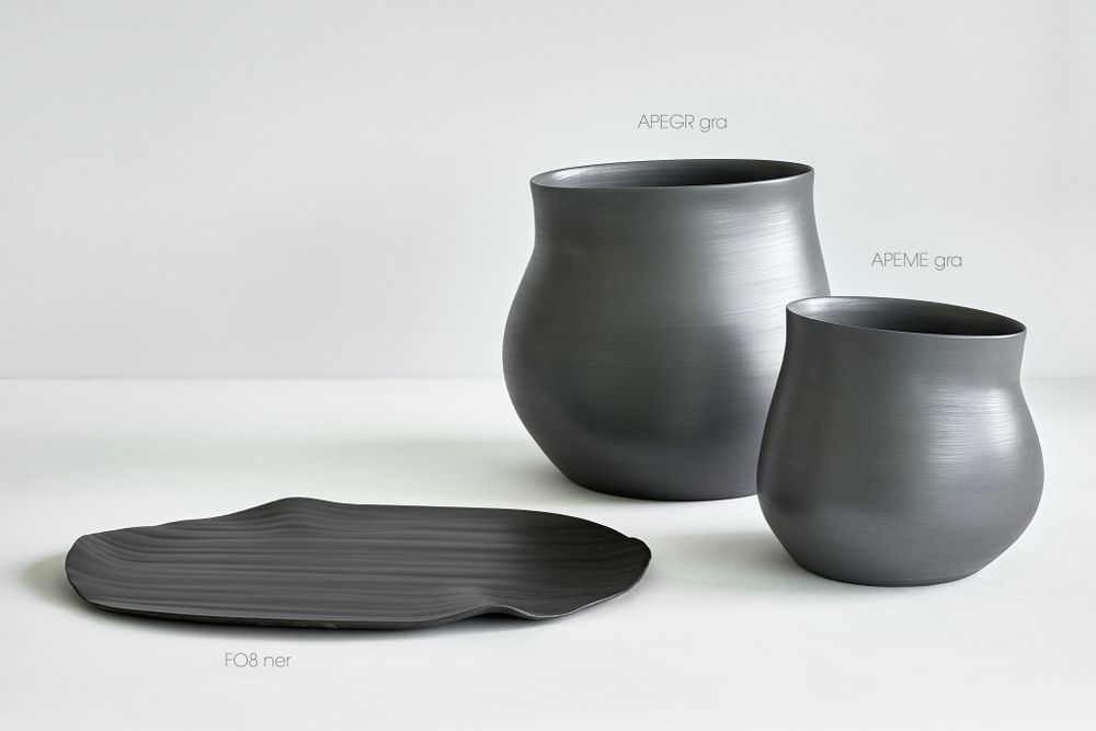 Vases - FEUILLE N.8 - Vase en céramique  - RINA MENARDI