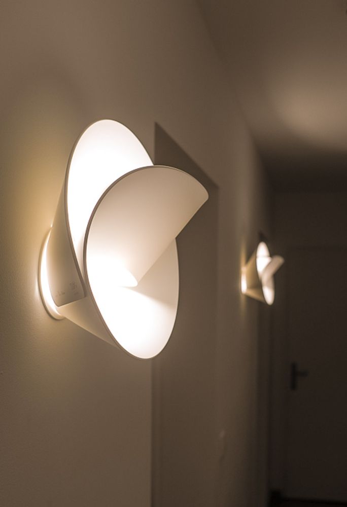 Objets design - LAMPE Tulip - PIERRE CABRERA