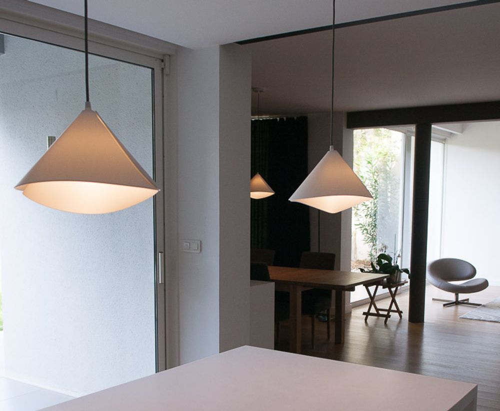 Objets design - LAMPE Tulip - PIERRE CABRERA