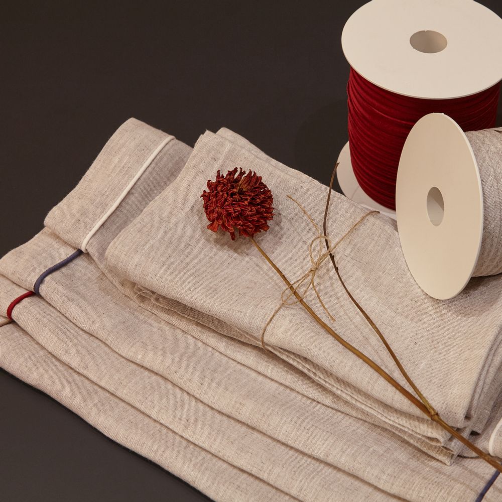 Table linen - American table set Grey with Piping - 4 pcs - 100% Organic hemp - MYDO.WORLD