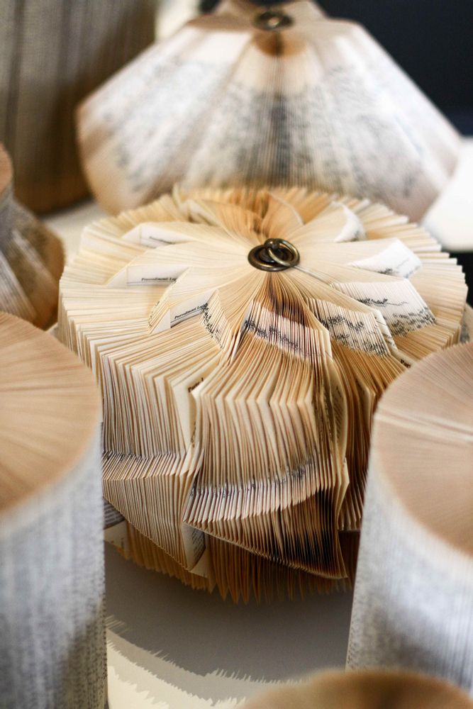Design objects - Ingranaggio - Folded Book Sculpture - CRIZU