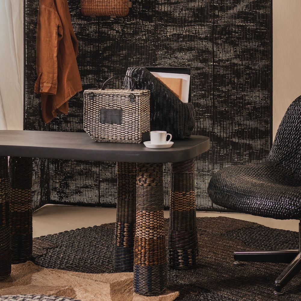 Coffee tables - 5L Table (5-legged Table) - ZACARIAS 1925