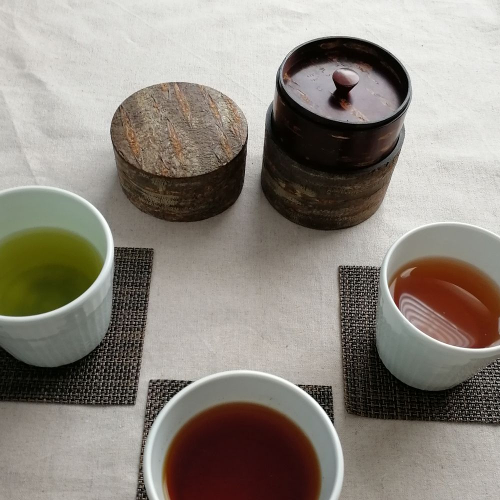 Tea and coffee accessories - Wooden Tea caddy "Sokawa chirashi" - TOMIOKA