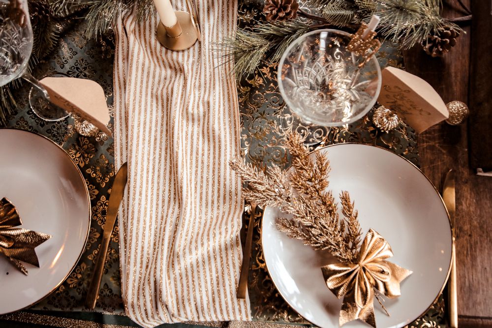 Christmas table settings - Christmas Wonders - LA MAISON ARTYFETES
