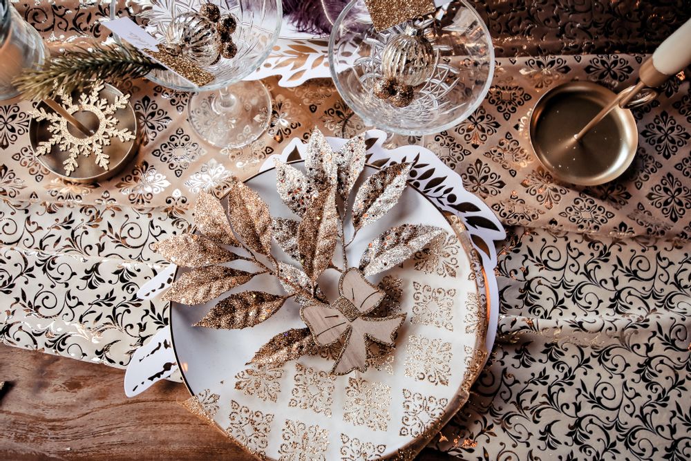Christmas table settings - Christmas Wonders - LA MAISON ARTYFETES