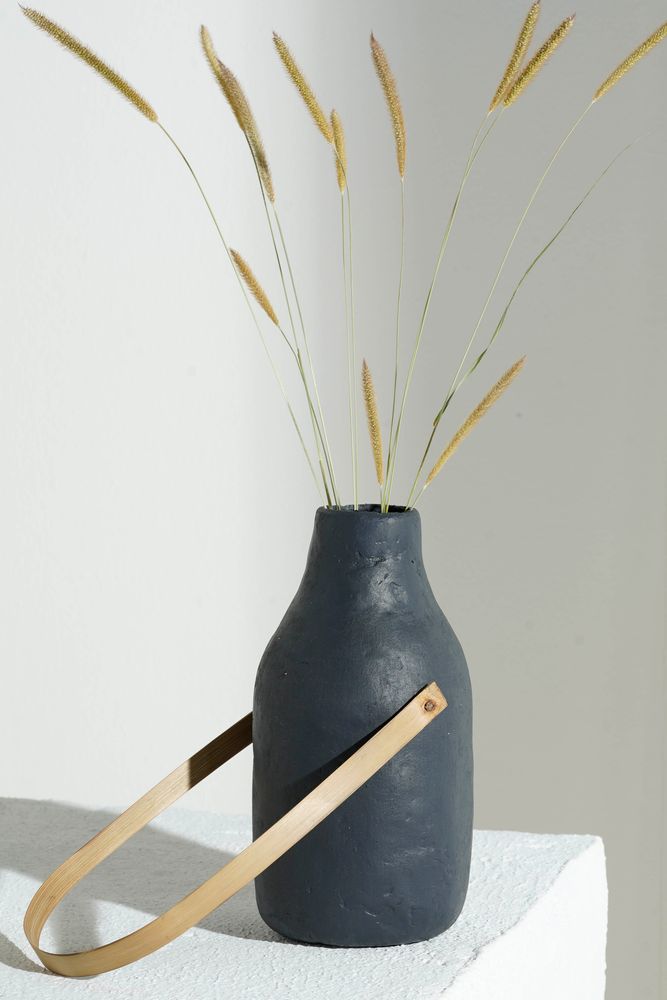 Vases - Vase à bourgeons d'argile en papier (gris foncé) - INDIGENOUS
