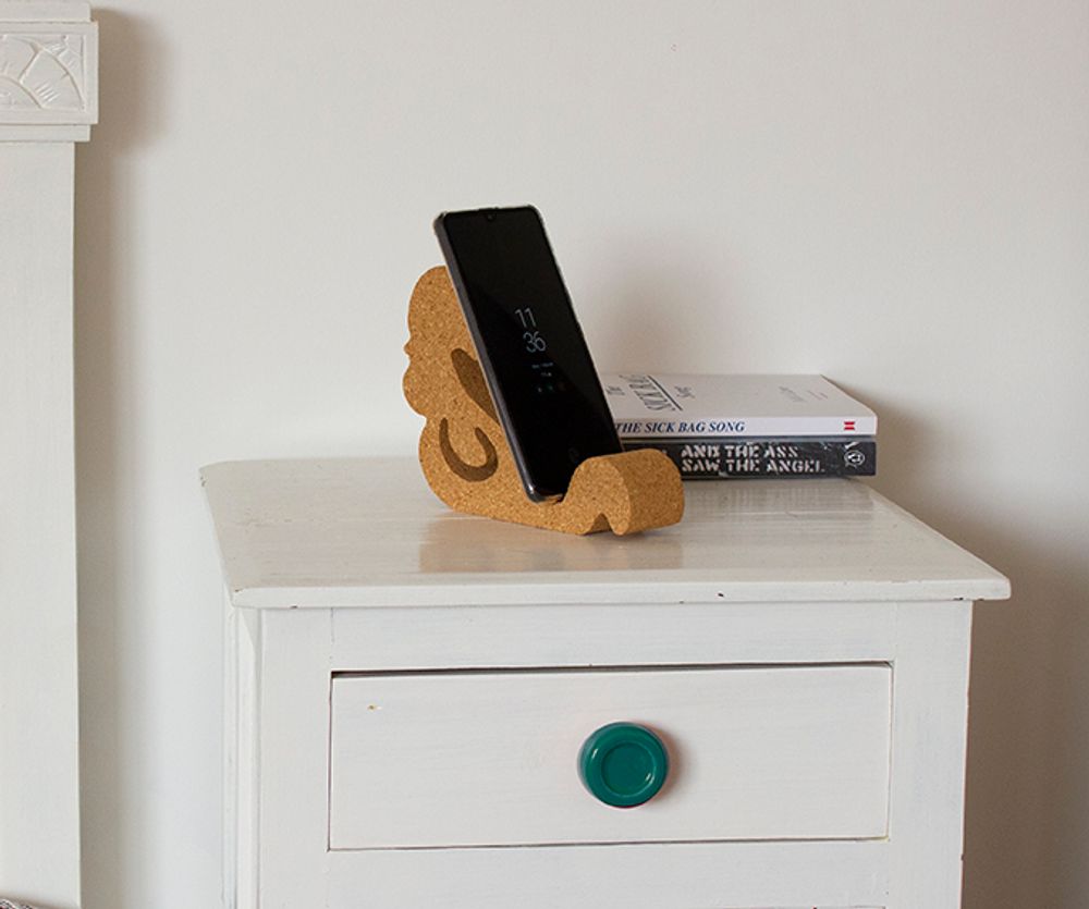 Design objects - Kresto tablet holder - DEDAL