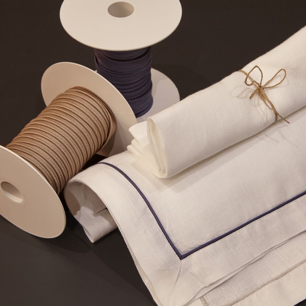 Linge de table textile - Set de table américain blanc avec passepoil - 4 pièces - 100% chanvre bio - MYDO.WORLD