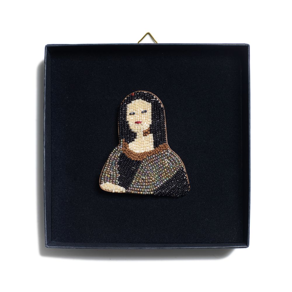 Gifts - Mona Lisa handmade beaded Brooche - HELLEN VAN BERKEL HEARTMADE PRINTS