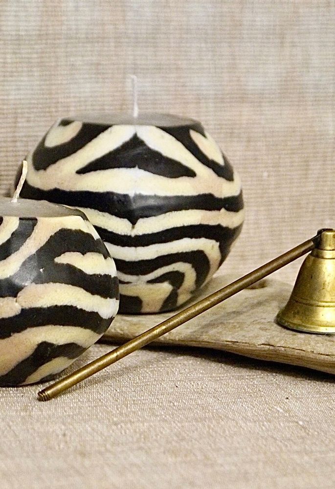 Gifts - ZEBRA SWAZIPOT BALL CANDLE - KANDHELA