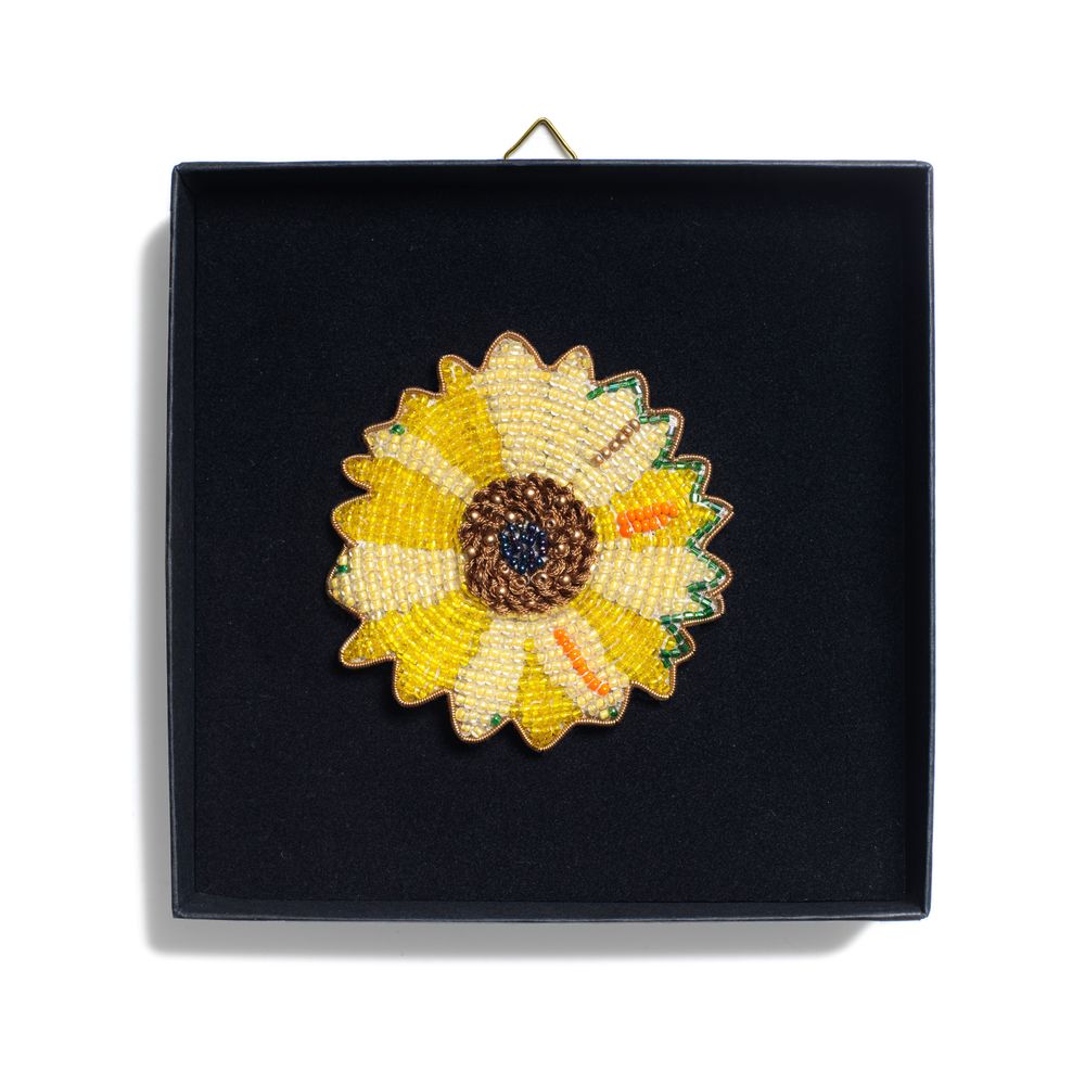 Gifts - Sunflower 2 hand embroidered beaded brooche - HELLEN VAN BERKEL HEARTMADE PRINTS