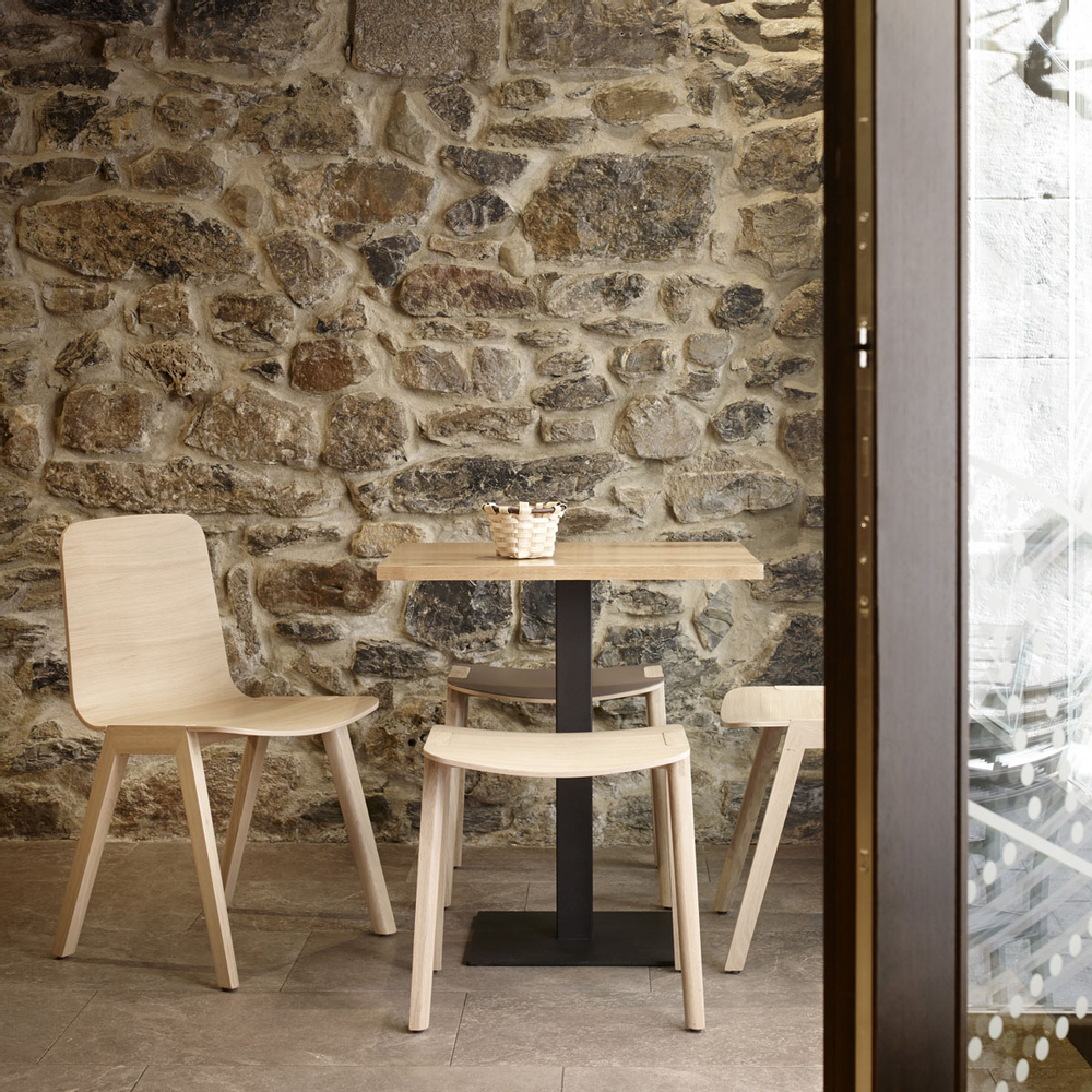 Chairs - Heldu Chair - ALKI