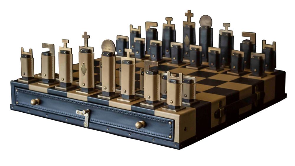Unique pieces - P&B's Gambit chess set - P&B VALISES