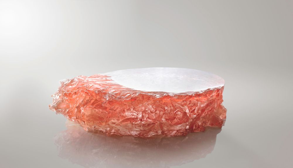 Sculptures, statuettes et miniatures - Materiality Vol. 4 : Table basse par Eduard Locota. Sculpture et design en verre acrylique - LO CONTEMPORARY