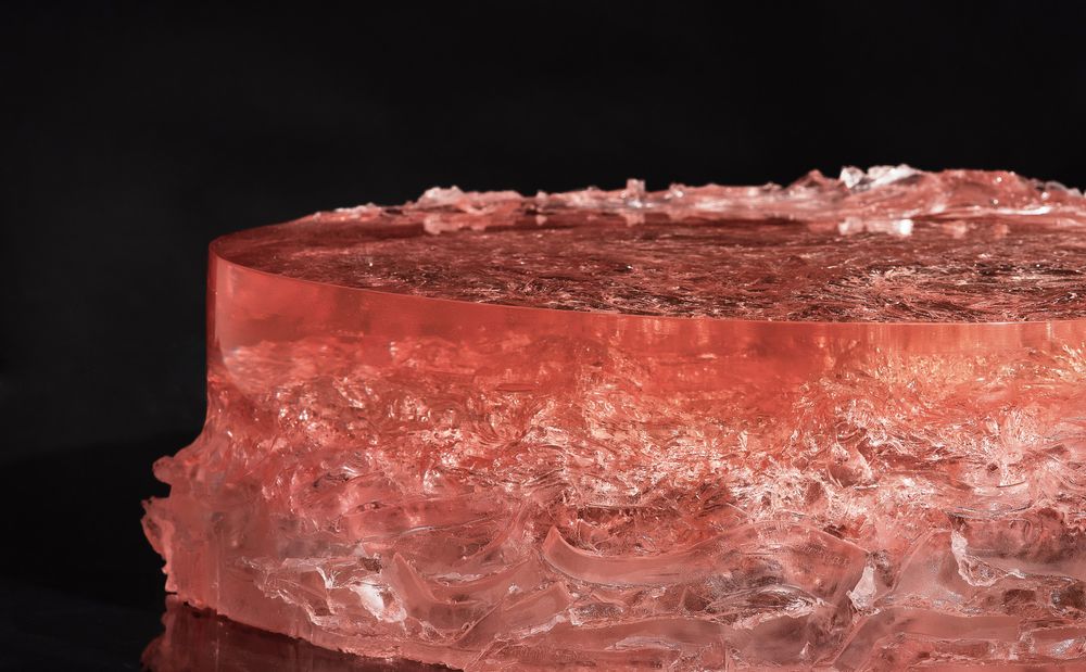 Sculptures, statuettes et miniatures - Materiality Vol. 4 : Table basse par Eduard Locota. Sculpture et design en verre acrylique - LO CONTEMPORARY