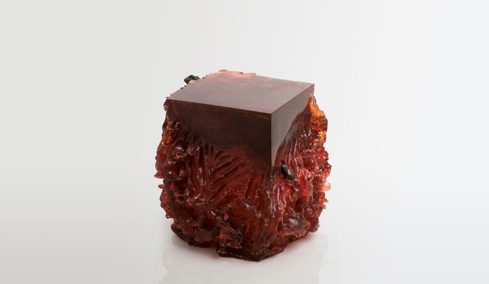 Sculptures, statuettes and miniatures - Materiality Vol. 1: Side Table & Stool by Eduard Locota. Acrylic Glass & Bronze - LO CONTEMPORARY