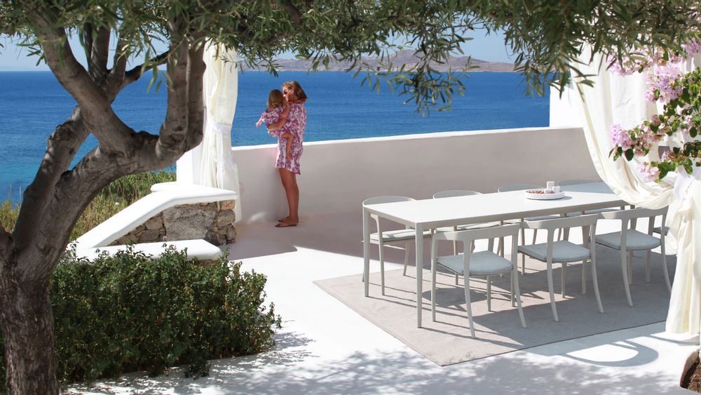 Dining Tables - U-nite table - ROYAL BOTANIA