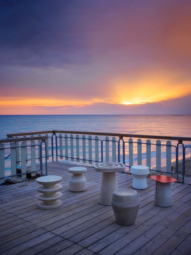 Stools for hospitalities & contracts - Mel, Gas, Ball - PIMAR ITALIAN LIMESTONE SPECIALIST