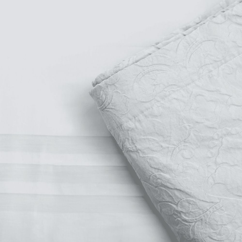 Bed linens - Hotel Bedding Collection - Duvet Cover + 4 Matching Pillowcases - VIDDA ROYALLE
