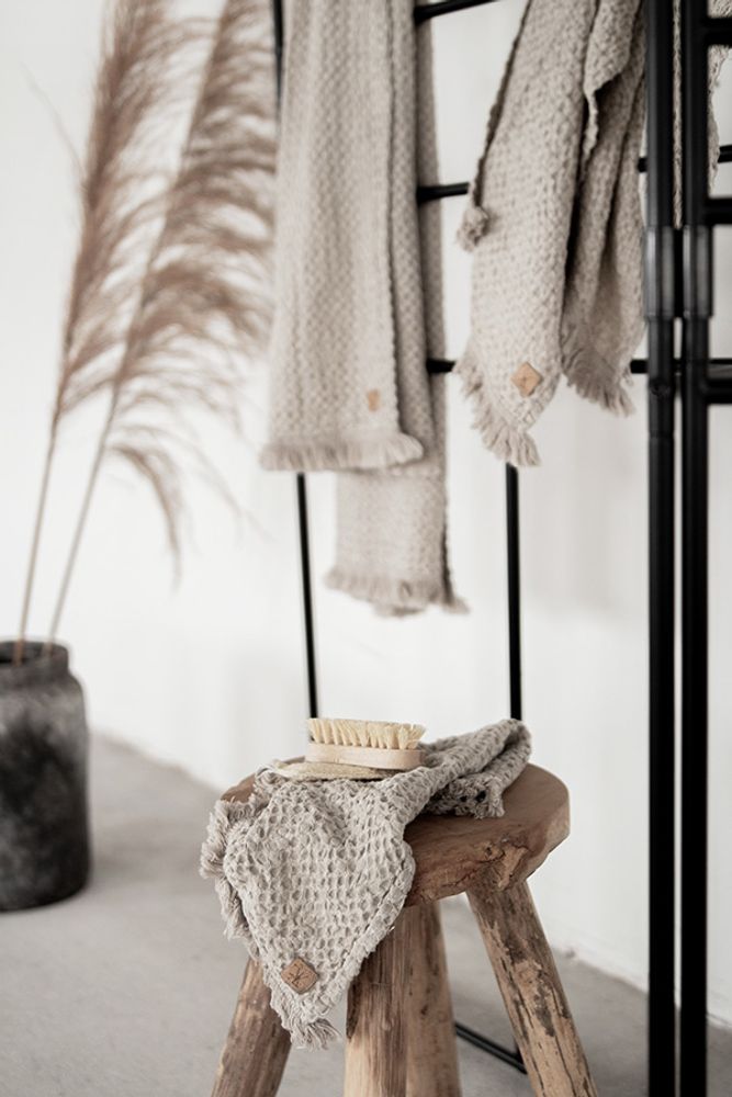 Bath towels - LINEN WAFFLE TOWEL, 26 x 58 cm - XERALIVING