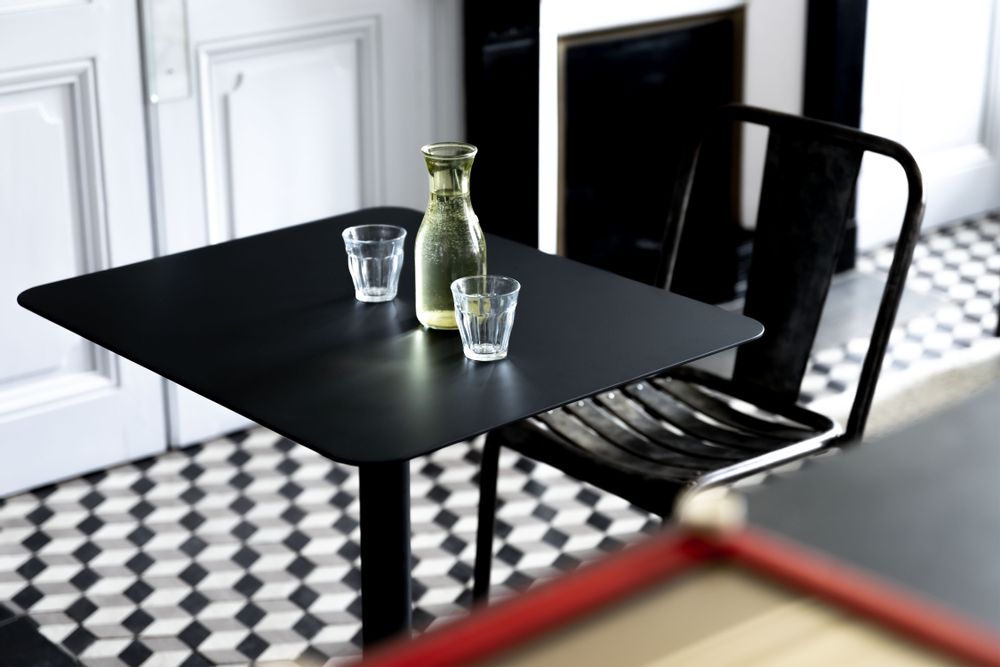 Dining Tables - donut - concrete bistro table - LYON BÉTON