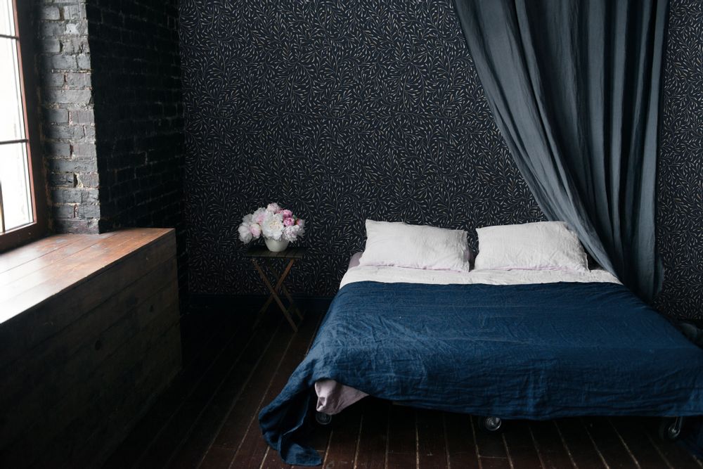 Other wall decoration - Wallpaper Spring Blanc Doré Fond bleu - PAPERMINT