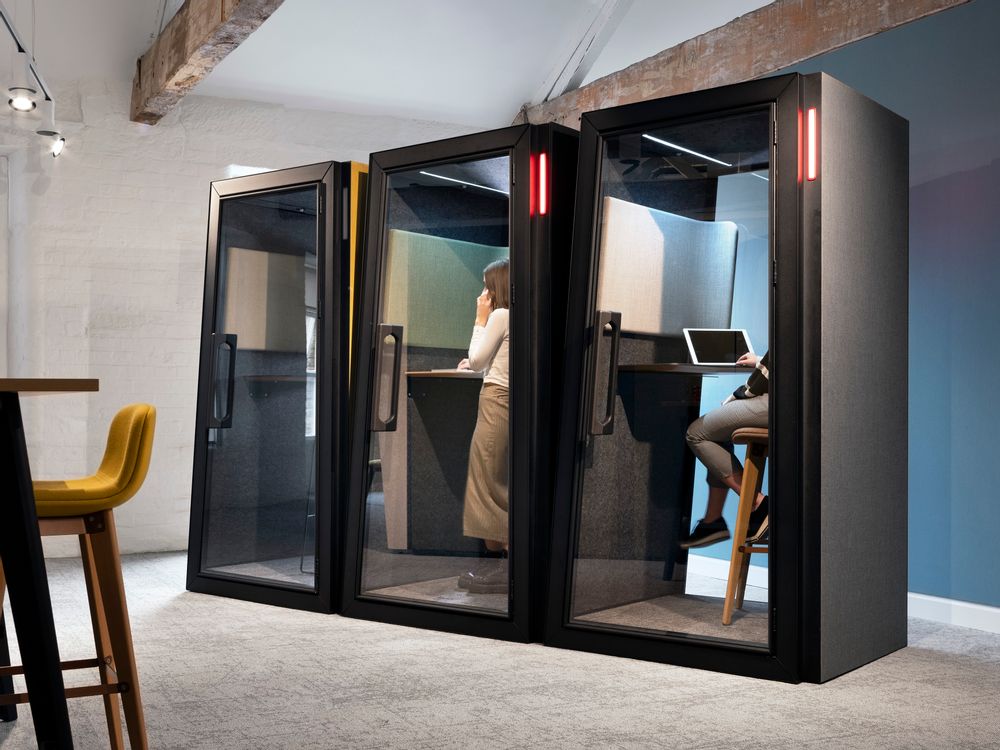 Office design and planning - On the QT Pod - STEELCASE