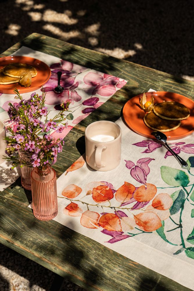 Kitchen linens - Bouganvillea Linen Breakfast Set - NAPKING BY BELLAVIA