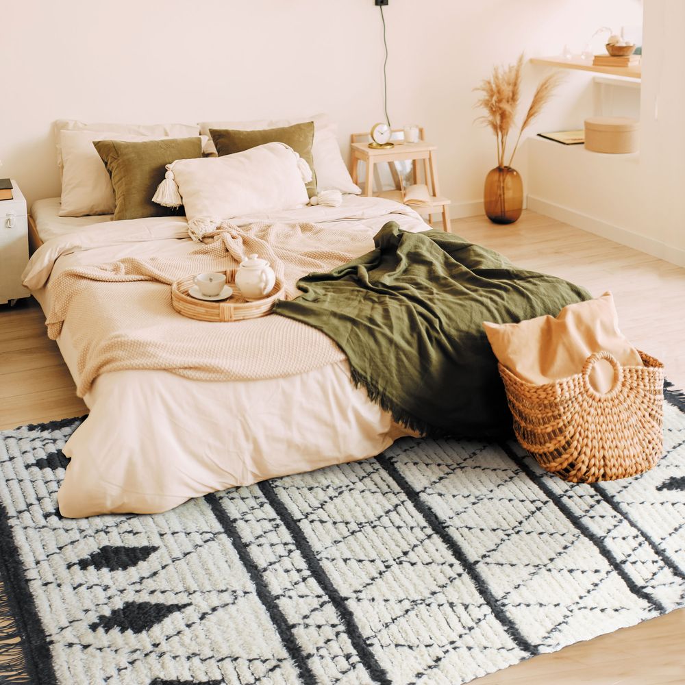 Rugs - TOUNDRA RUG - Soft beige and dark grey diamond-shaped rug 120x170 - ALECTO