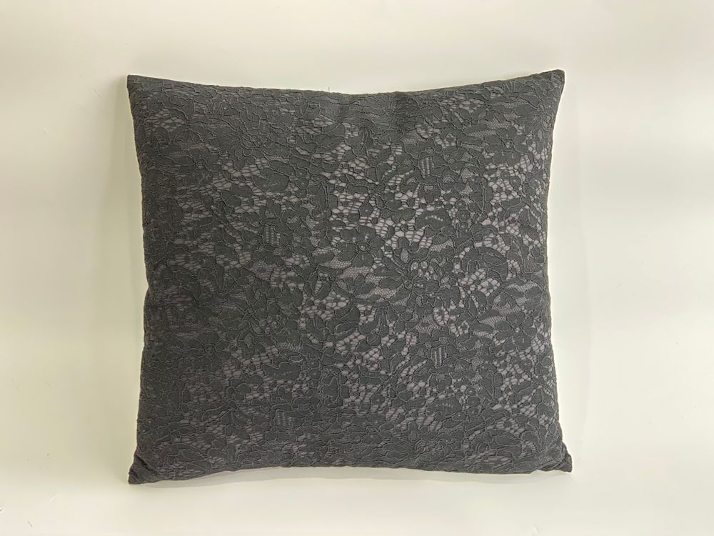 Coussins textile - Coussin en dentelle - HORSETILE
