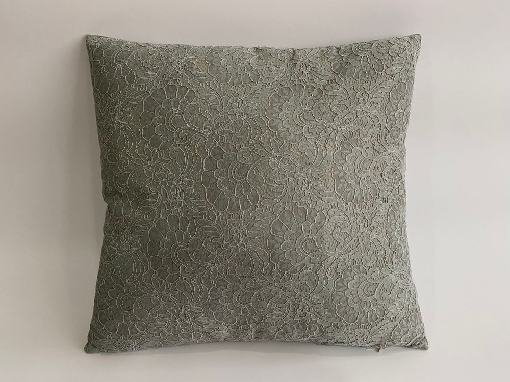 Coussins textile - Coussin en dentelle - HORSETILE