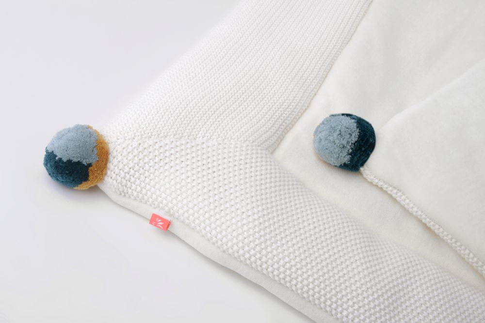 Childcare accessories - Playmat and mobile for cot and playpen - KIKADU