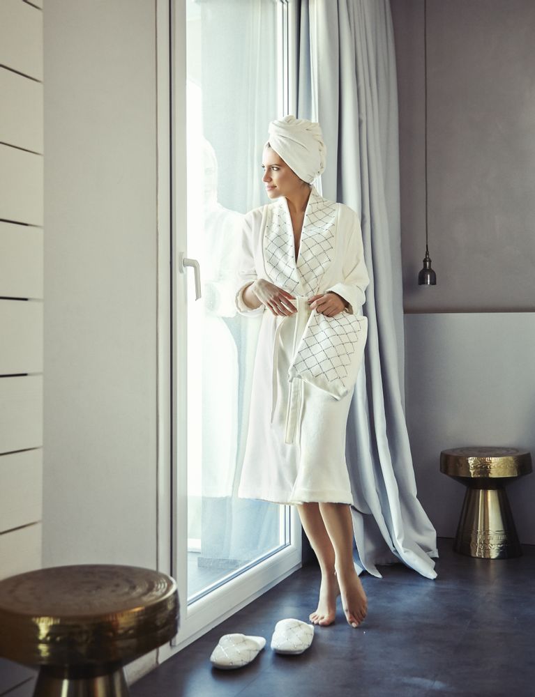 Peignoirs - Ligne Bijoux - Linge de bain - LUNA DI GIORNO