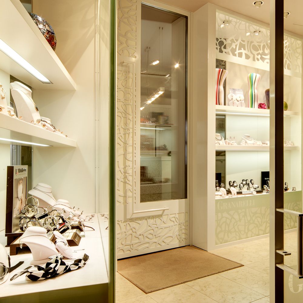 Services - Meubles sur mesure pour bijouterie - BARTOLUCCI ARREDAMENTI