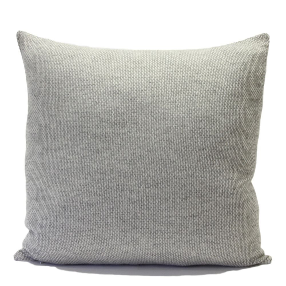 Comforters and pillows - Wool decorative Cushions - GIARDINO SEGRETO